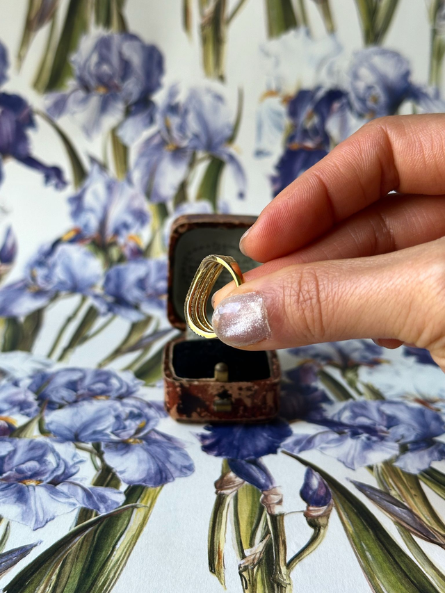 1980s diamante waves gold-plated ring