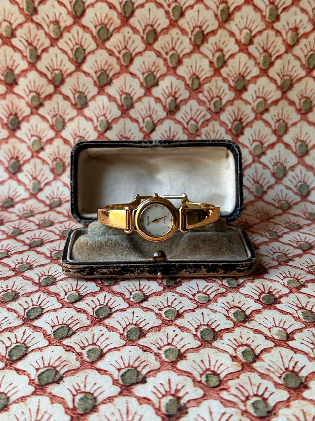 1990s Accurist Mother of Pearl Bangle Quartz Watch