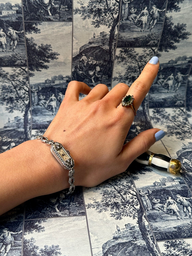 Antique Green Stone Ring