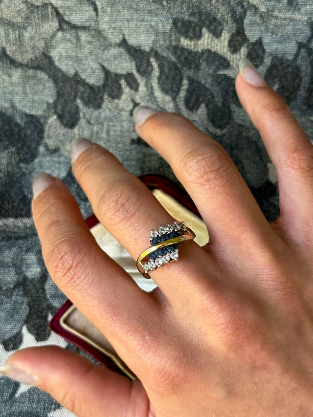Vintage Blue Curved Gold-Tone Ring
