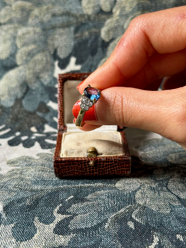 Vintage blue stone three tier ring