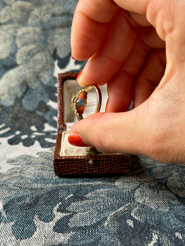 Vintage blue stone three tier ring