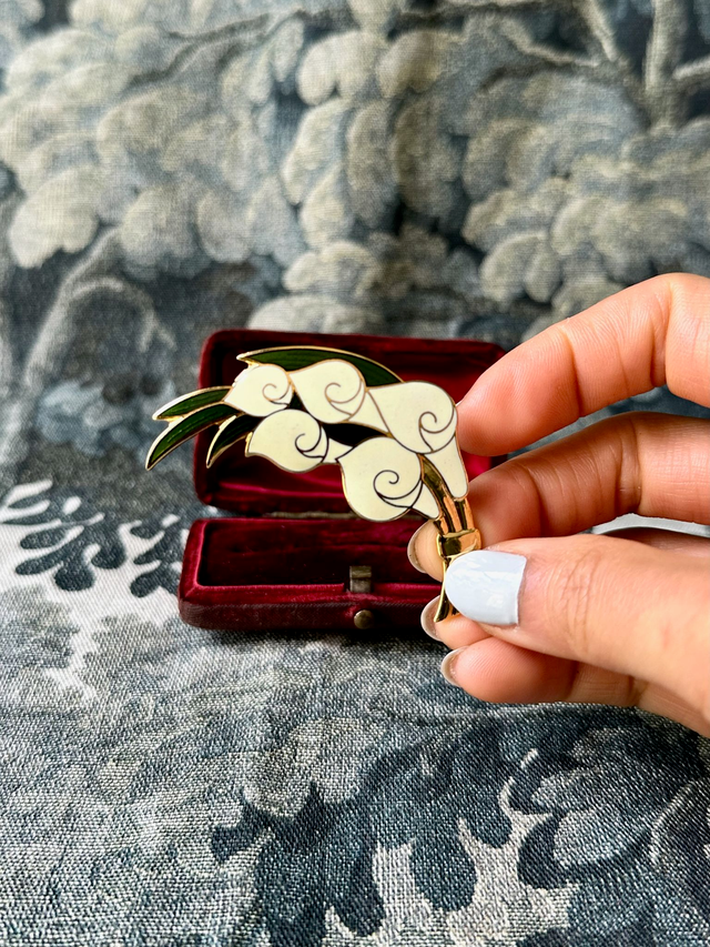 Vintage lily enamel brooch