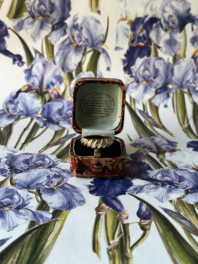 1970s gold-plated baguette ring