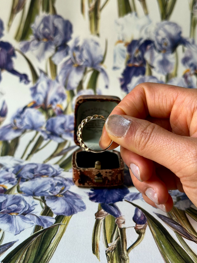 1970s gold-plated baguette ring