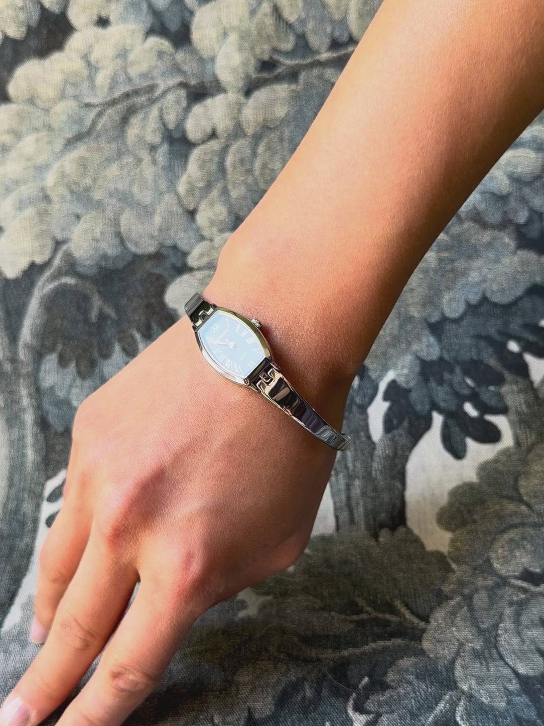 1990s Sekonda navy reflective stainless steel quartz watch