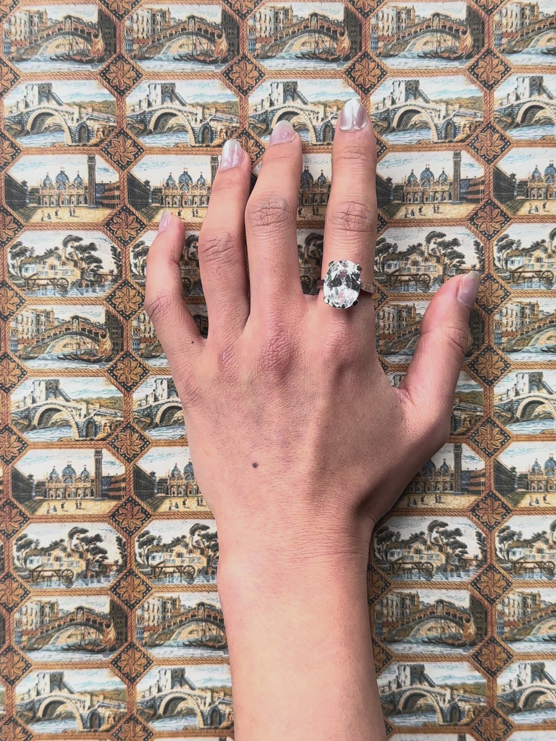 Vintage Oval Rhinestone Ring