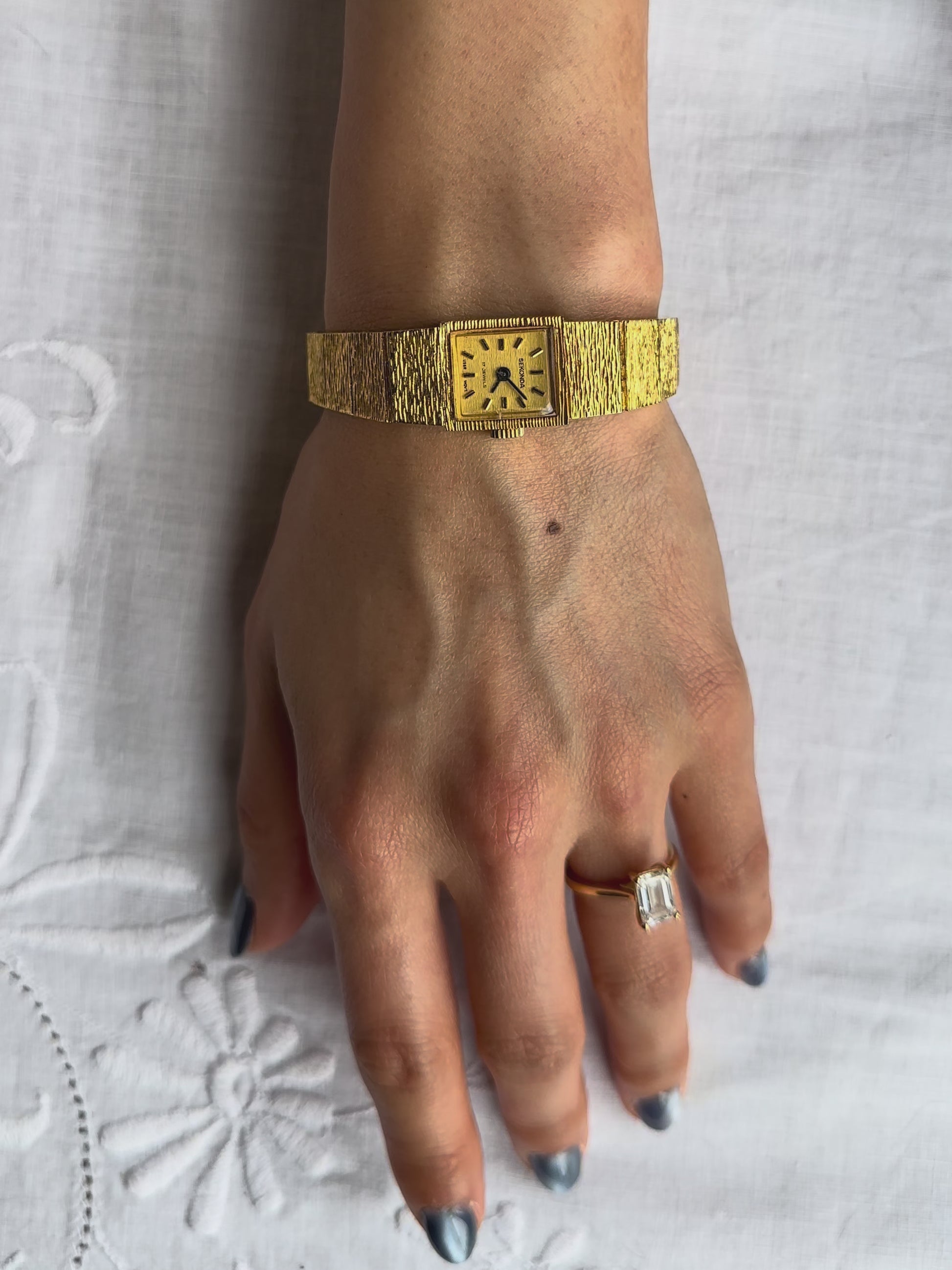 1970s Sekonda Art Deco Gold-Plated Mechanical Watch