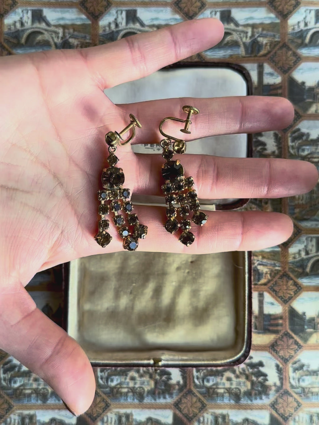 Cognac rhinestone drop screw-back earrings