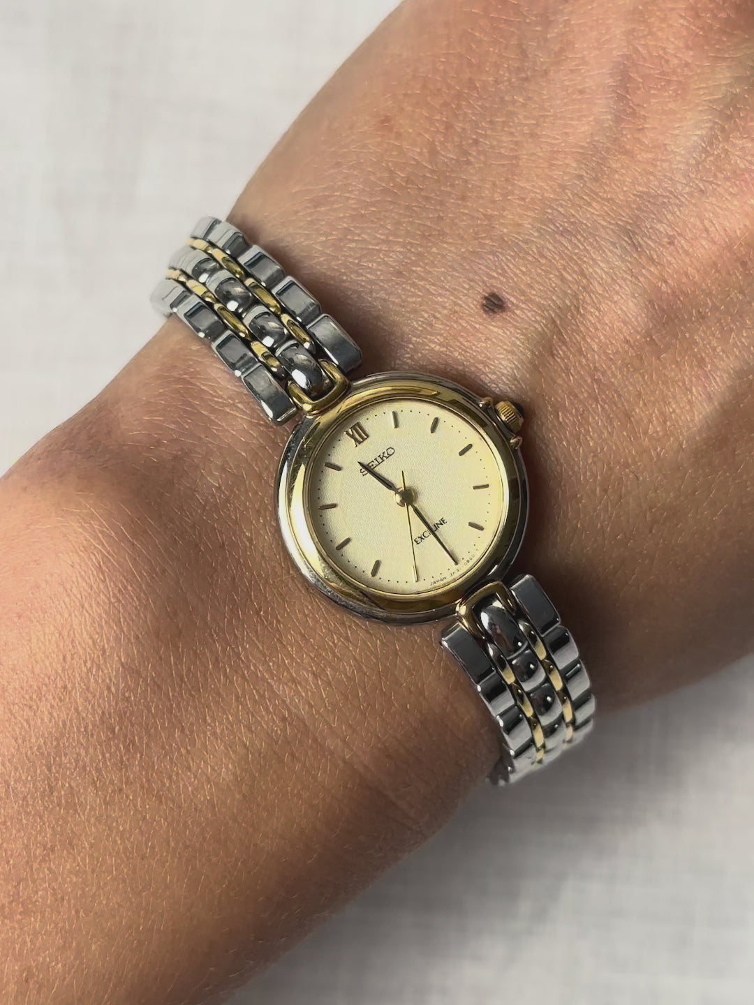 1980s Seiko Exceline two-tone round quartz watch