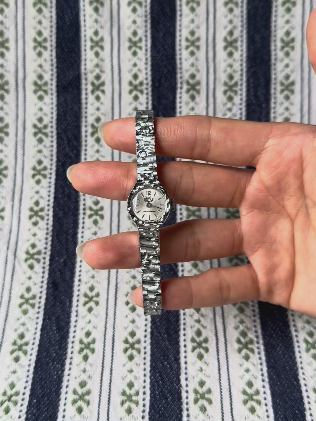 1970s Prestige Textured Silver Tone Mechanical Watch