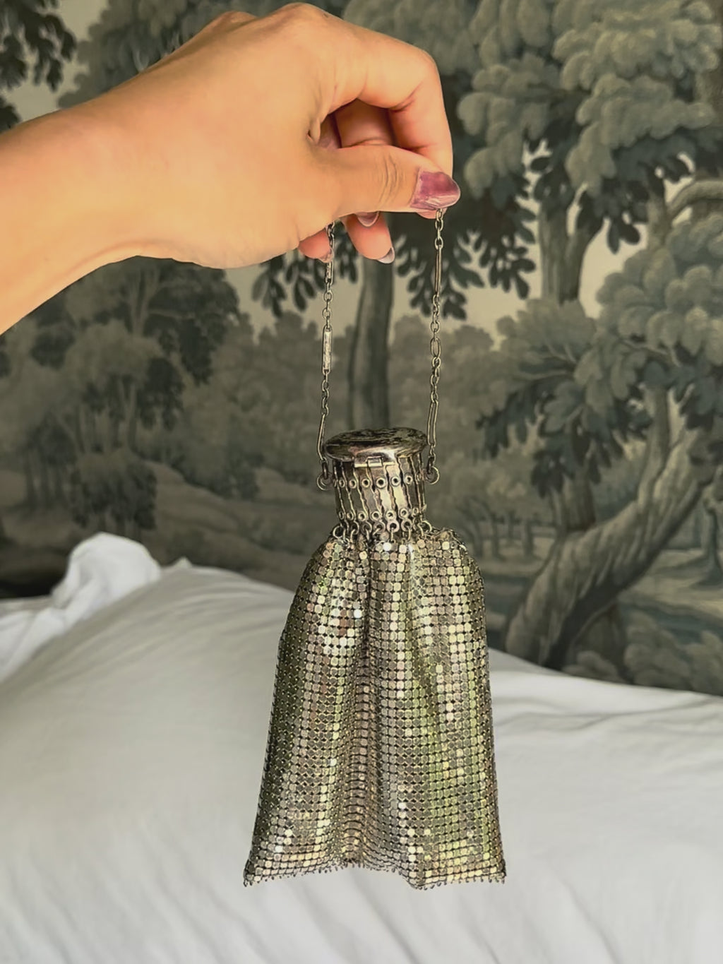 1930s Silver-Plated Sequin Mesh Pouch Bag
