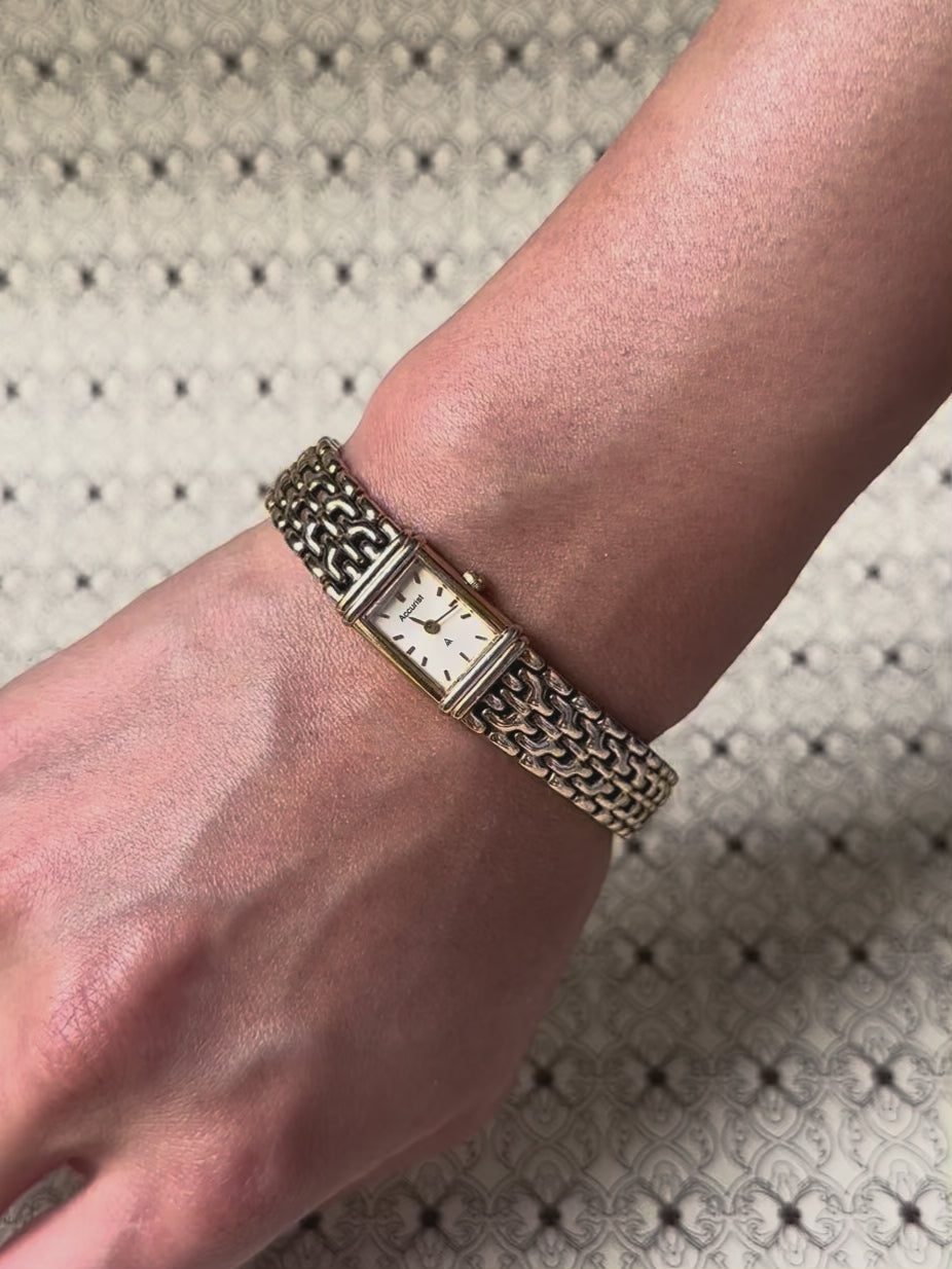 1980s Accurist gold-plated texture quartz watch