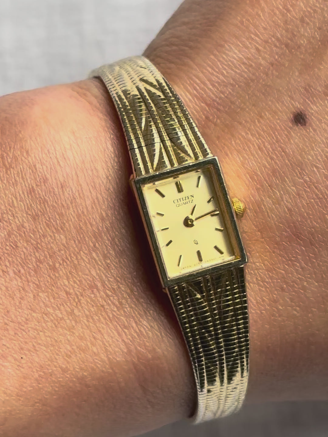 1980s Citizen Patterned Gold-Plated Quartz Watch