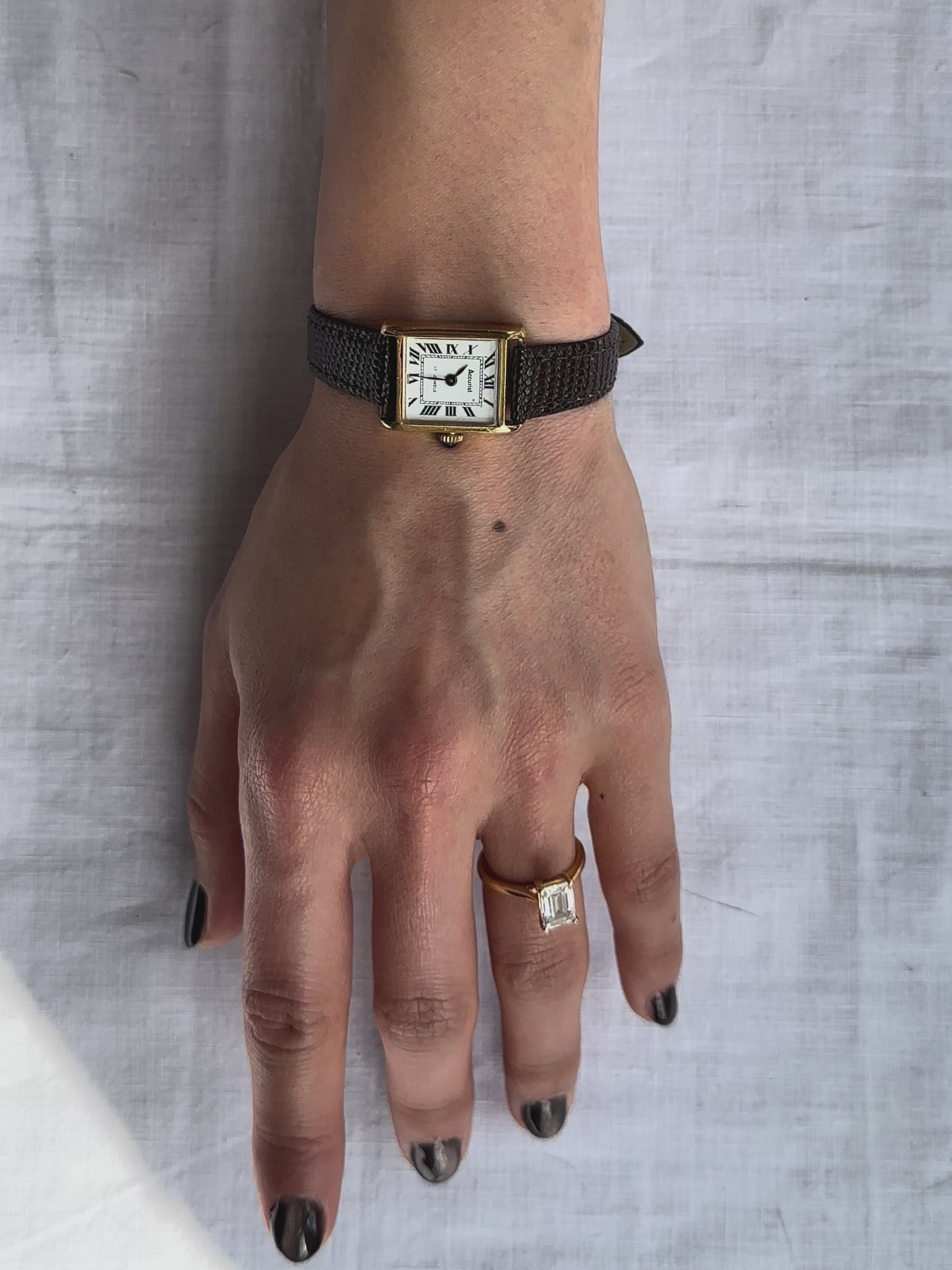 1970s Accurist Square Brown Leather Mechanical Watch
