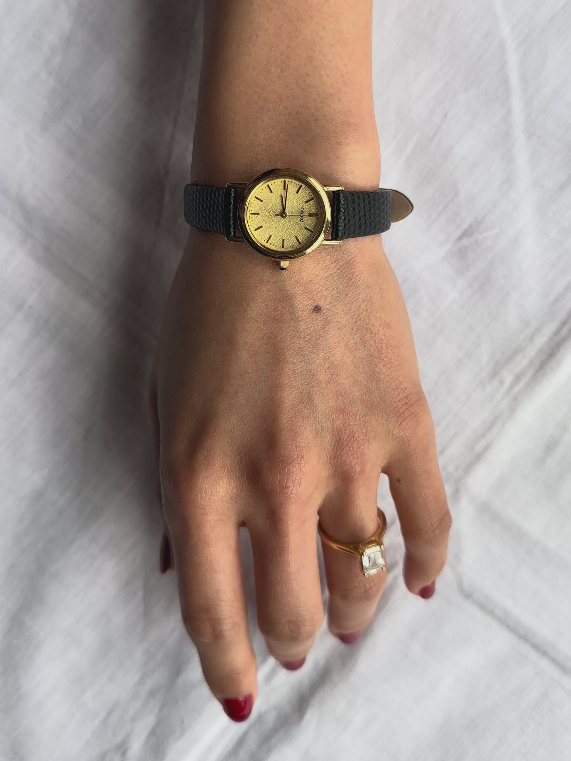 1980s Seiko round black leather quartz watch