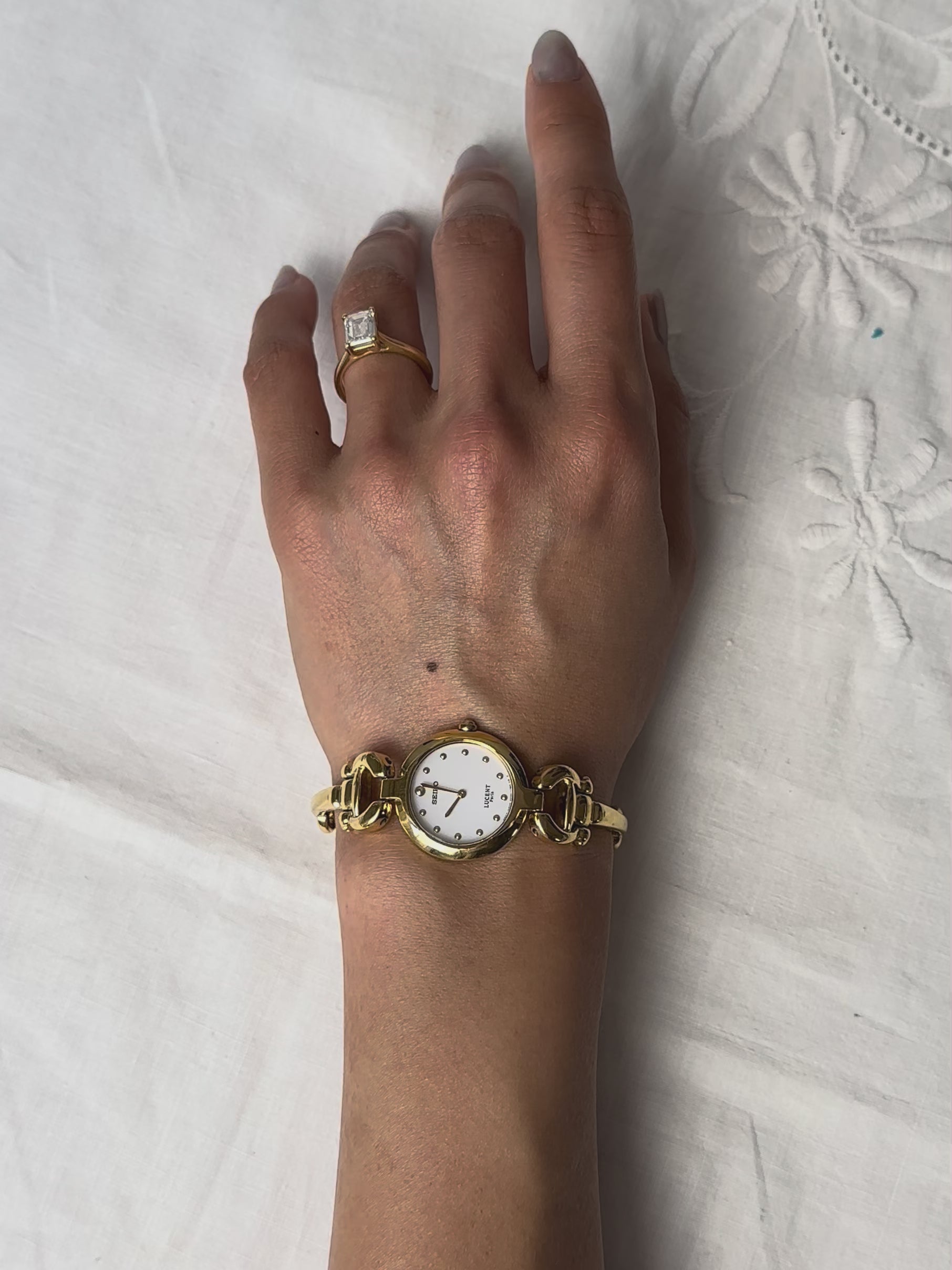 1980s Seiko Lucent bangle quartz watch