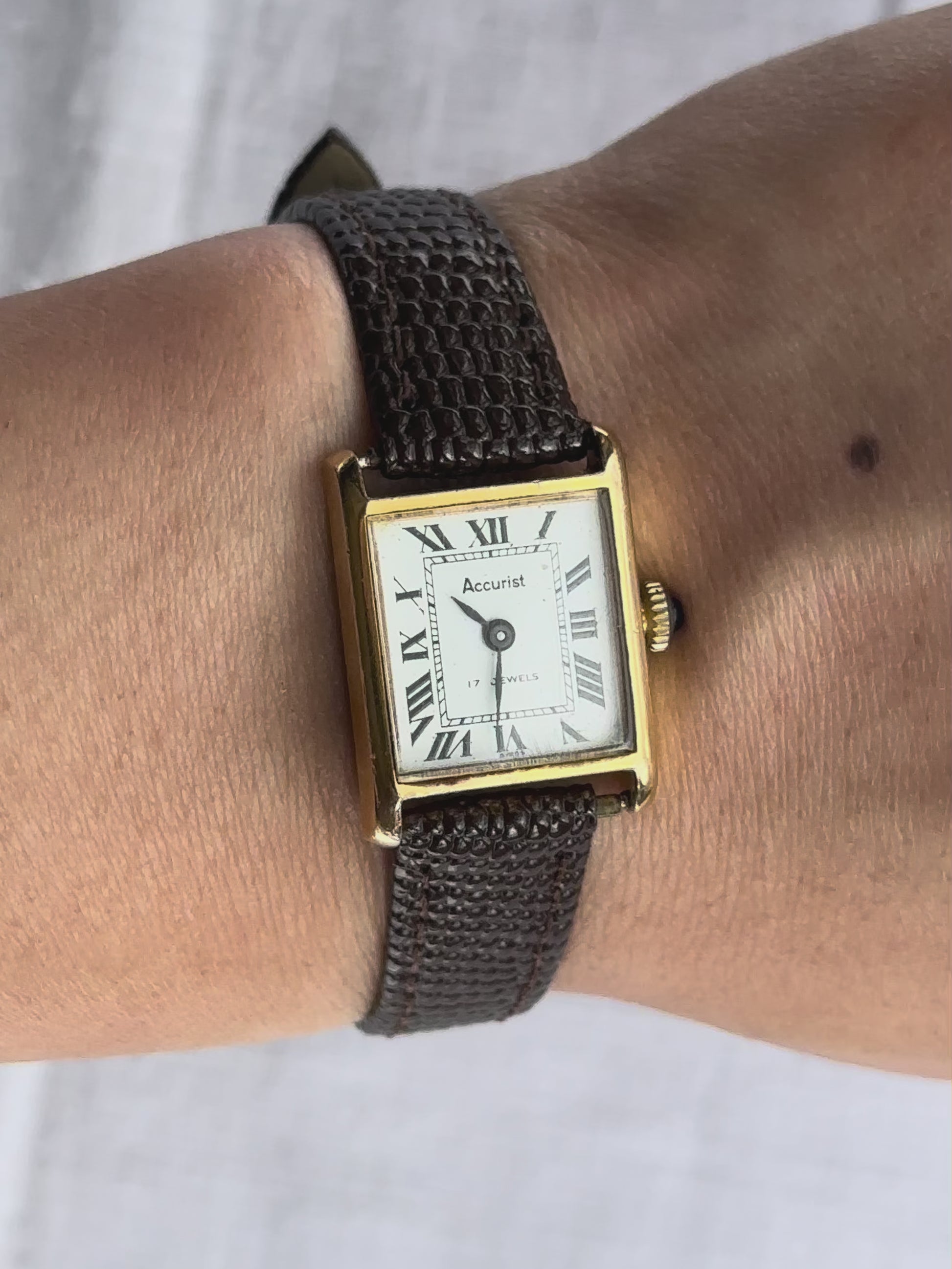 1970s Accurist Square Brown Leather Mechanical Watch