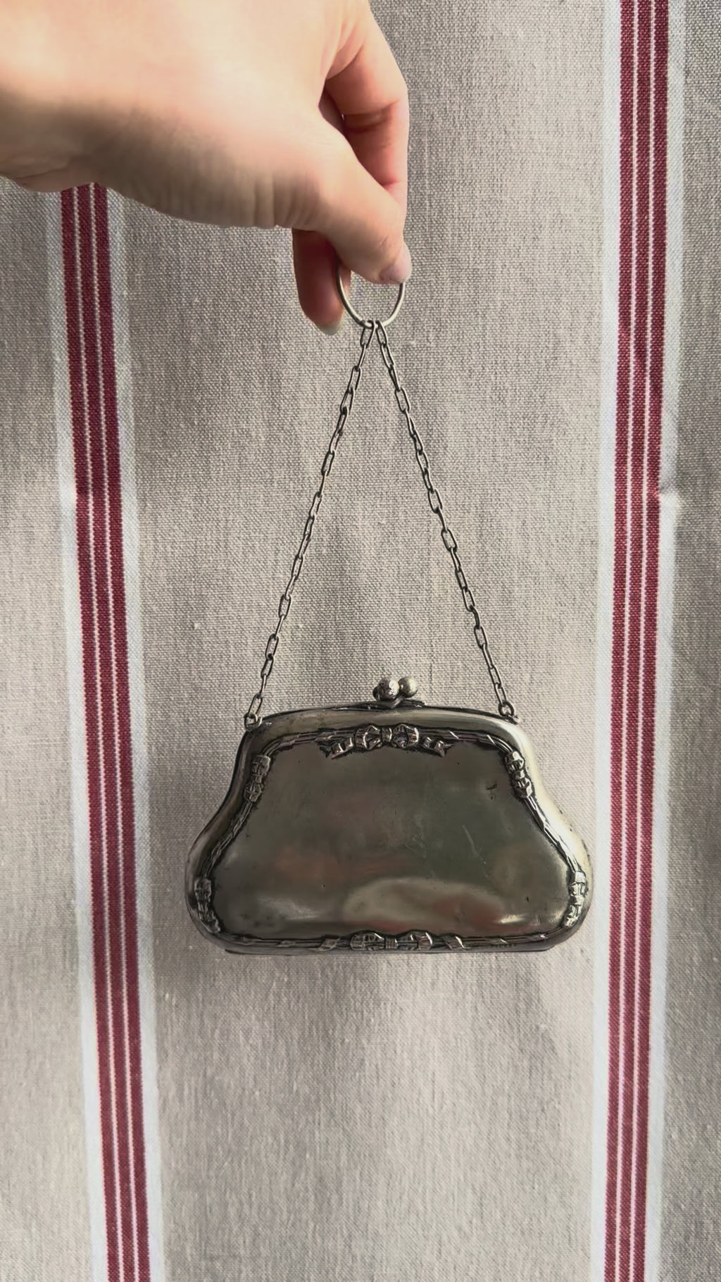 1920s Bow Silver-Plated Ring Coin Purse