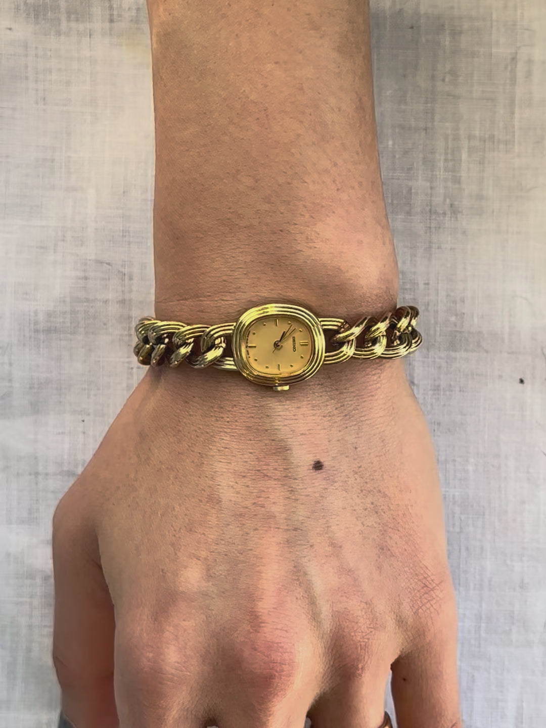 1980s Seiko Gold-Plated Triple Chain Quartz Watch
