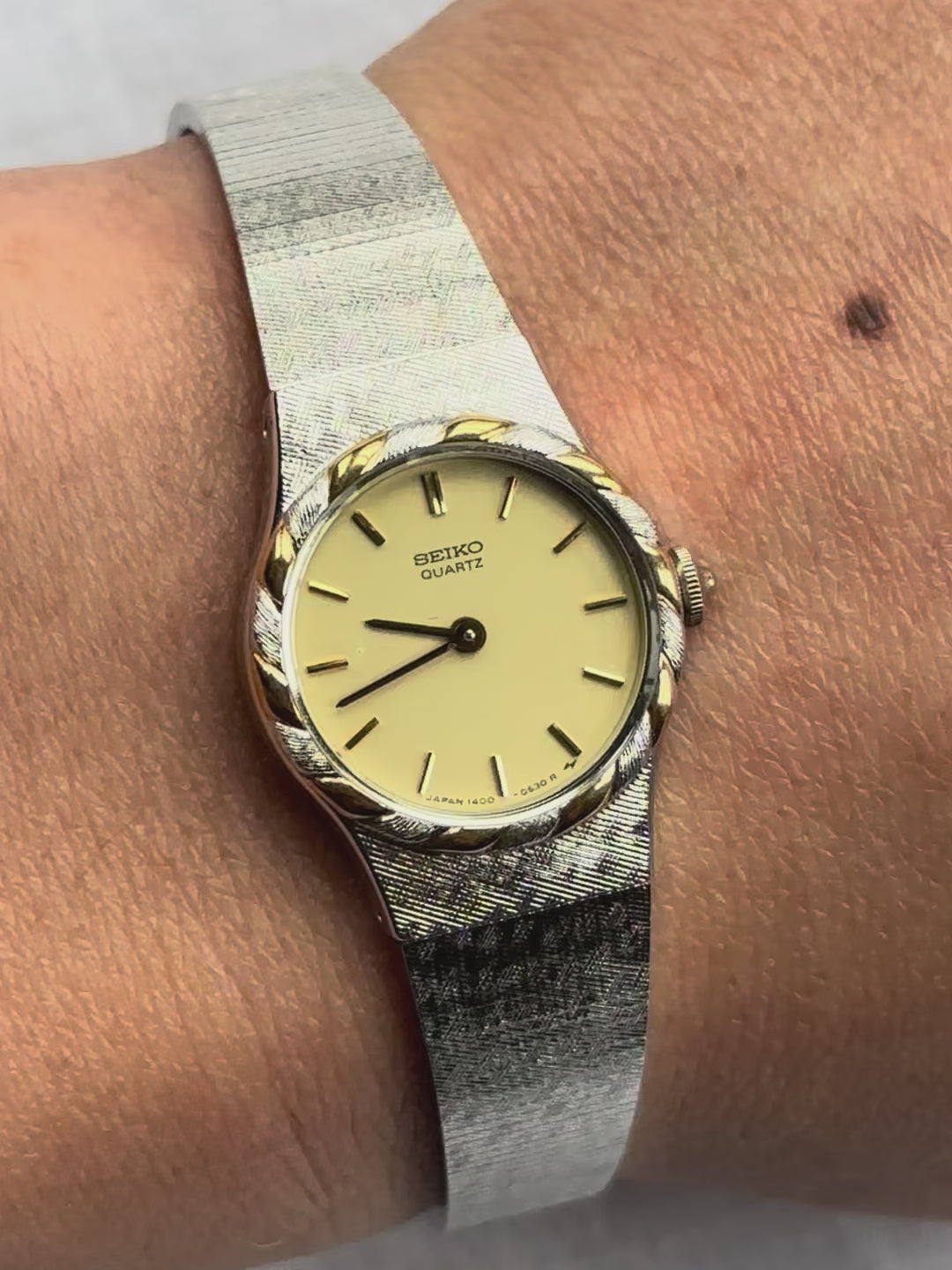 1980s Seiko round two-tone quartz watch