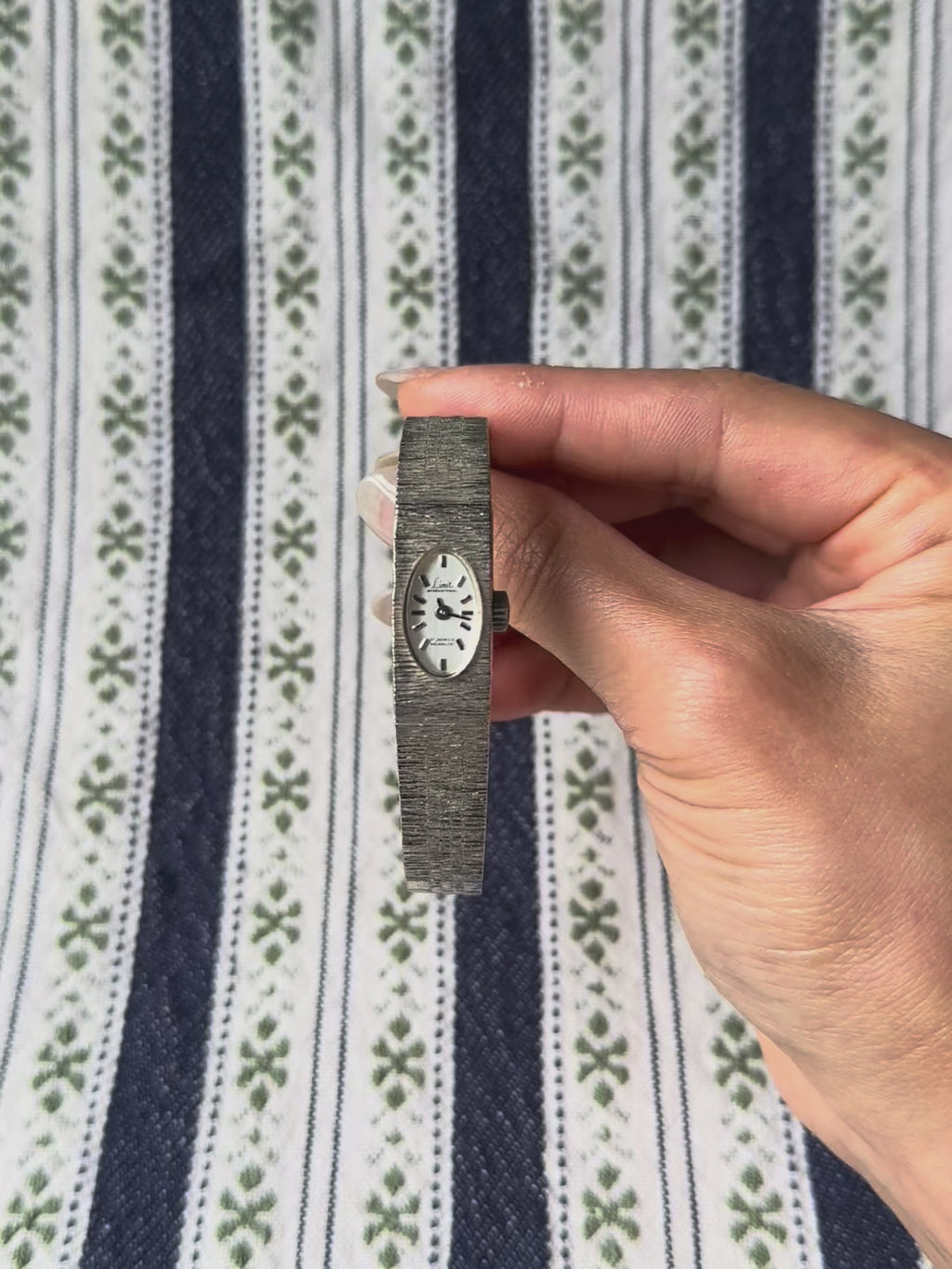 1970s Limit 17 Jewels Silver-Plated Mechanical Watch