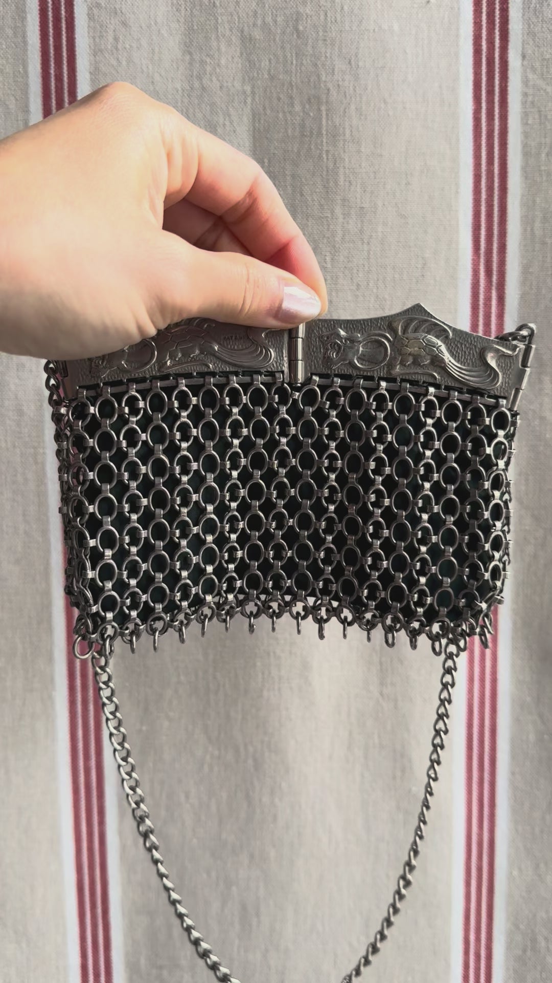 1920s Dragon Silver-Tone Chainmail Evening Bag